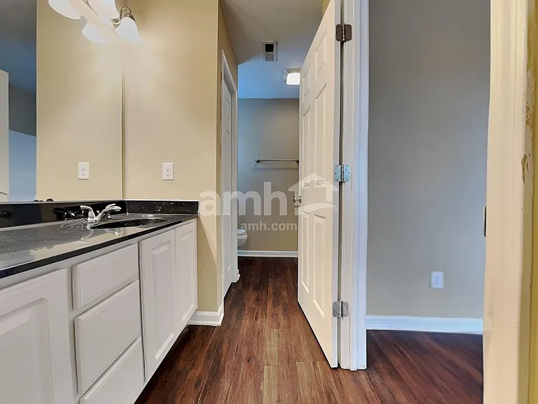 4652 Midstream Crossing Dr — Photo 10