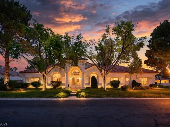 8046 Silver King Dr, Las Vegas, NV 89129