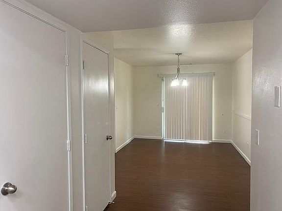 4th image of 1523 S Noyes St