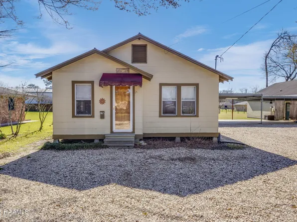 223 Ledoux St, Breaux Bridge, LA 70517