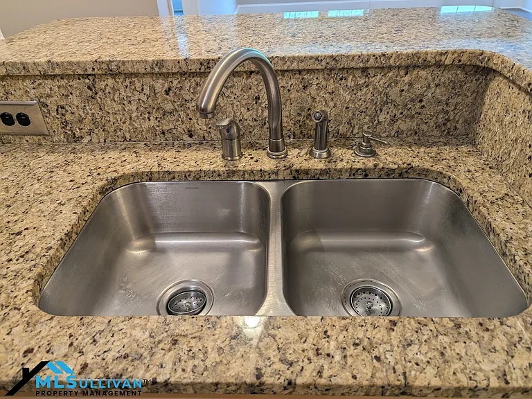 501 Finsbury St #204-1 — Photo 5