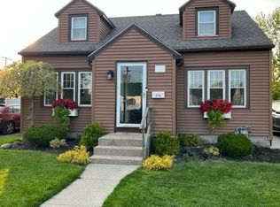 4724 Morgan Pkwy, Hamburg, NY 14075