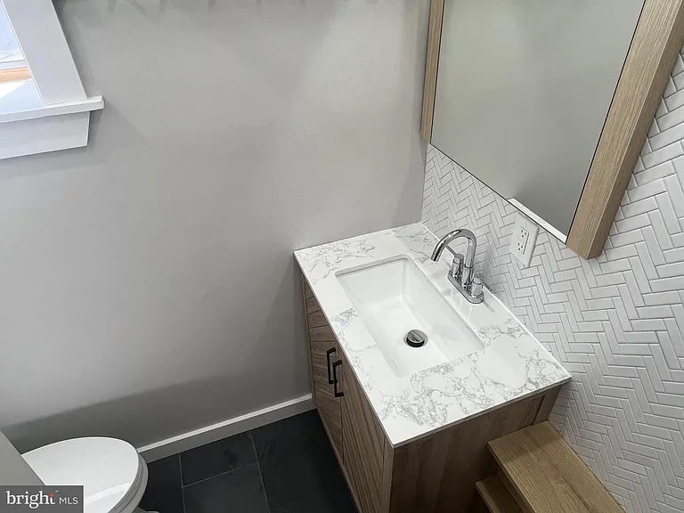 3051 Cedar St — Photo 36