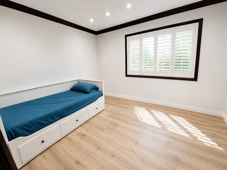Downstairs guest bedroom or office