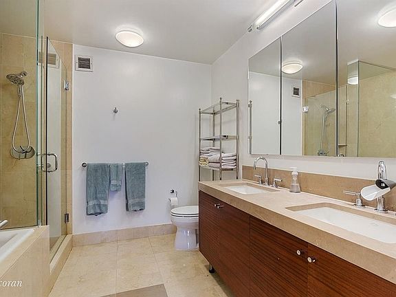 5th image of 30 West St APT 12G