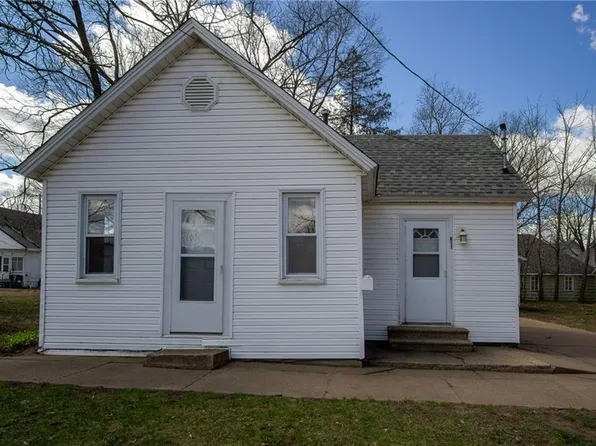 611 10th Street, Menomonie, WI 54751