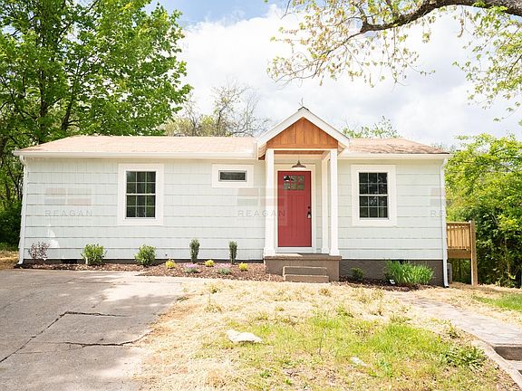 3rd image of 2519 Maple Dr