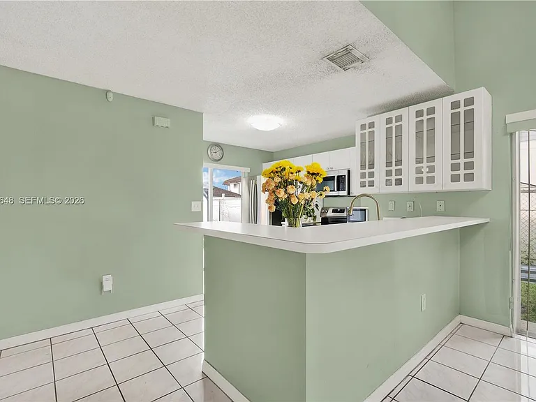 14138 SW 164th Ter — Photo 3