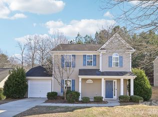 97 Ashton Bluff Cir, Mount Holly, NC 28120