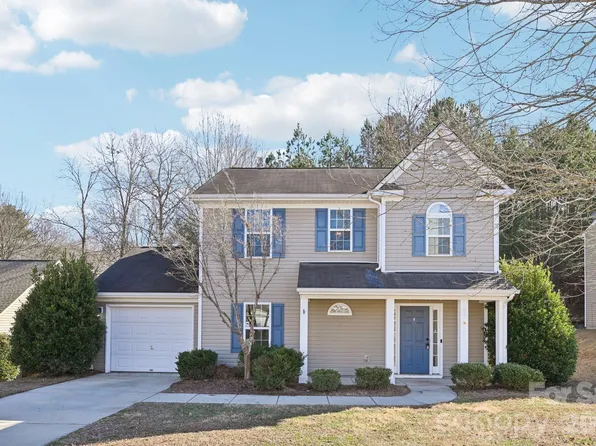 97 Ashton Bluff Cir, Mount Holly, NC 28120