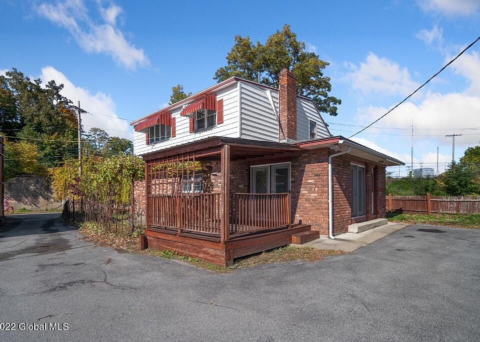 22 N Center Street, Schenectady, NY 12305 Zillow