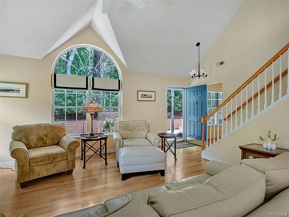 4th image of 622 Muirfield Ct #D-2