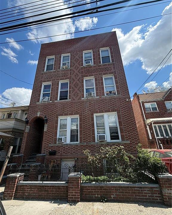 1st image of 2135 E 13th St