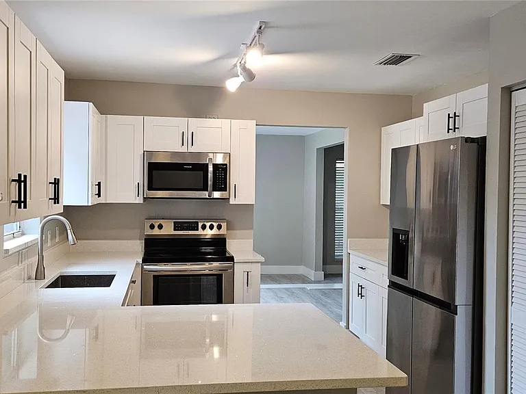 4020 Sabal Lakes Rd — Photo 11