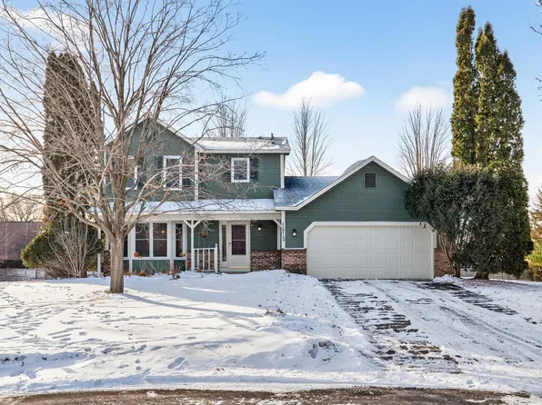 11712 Sierra Ct, Burnsville, MN 55337