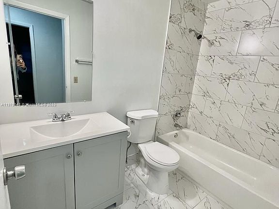 2nd image of 4073 SW 52nd St #1-2