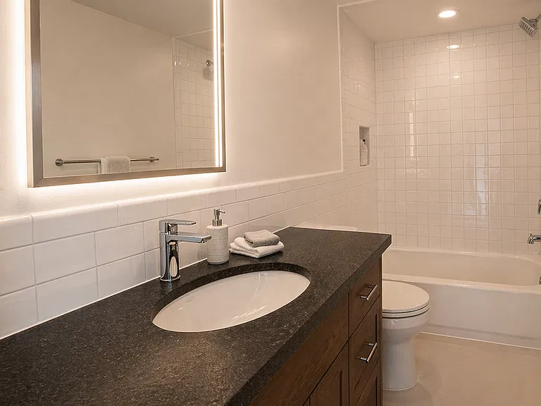 1726 Austin Ave — Photo 19