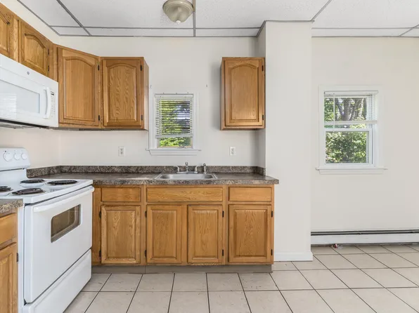 79 Oak St, Providence, RI