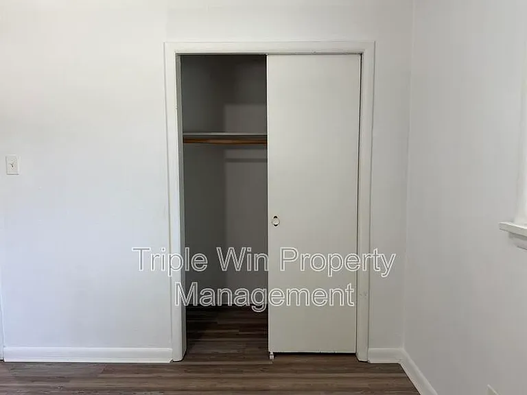 6801 Knoll Ave — Photo 20