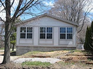 1115 Clearwater Blvd, White Lake, MI