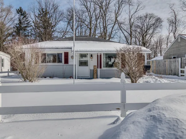 18 Woodlawn Ave N, Battle Creek, MI 49037