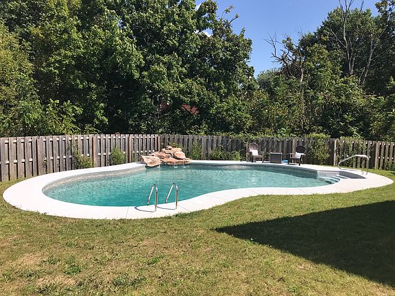 3rd image of 2054 Stone Bridge Ct