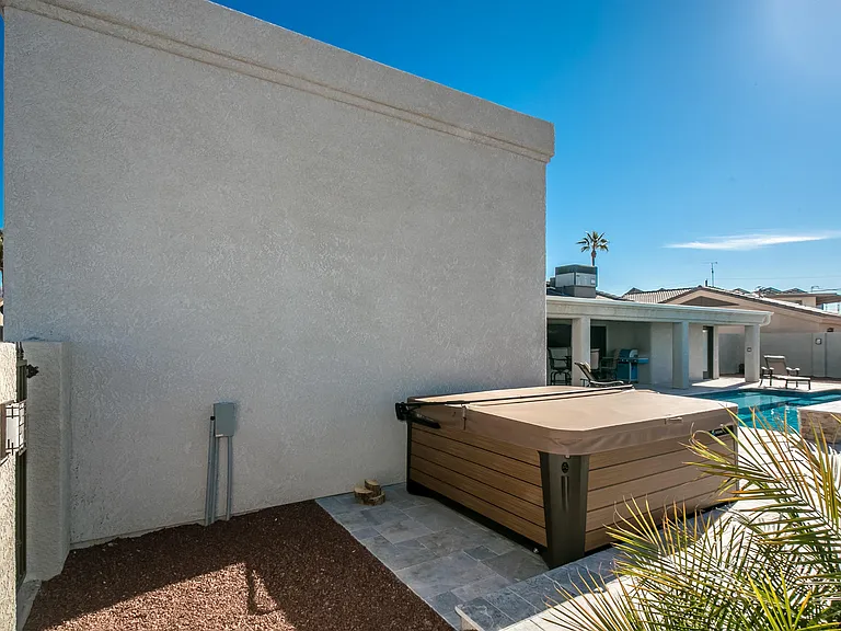 3570 Stanford Dr — Photo 32