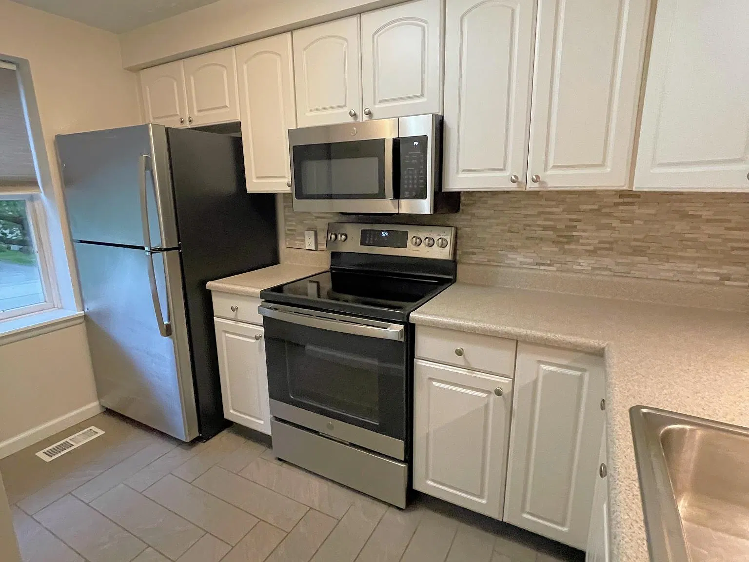 337 Quail Run Rd — Photo 2