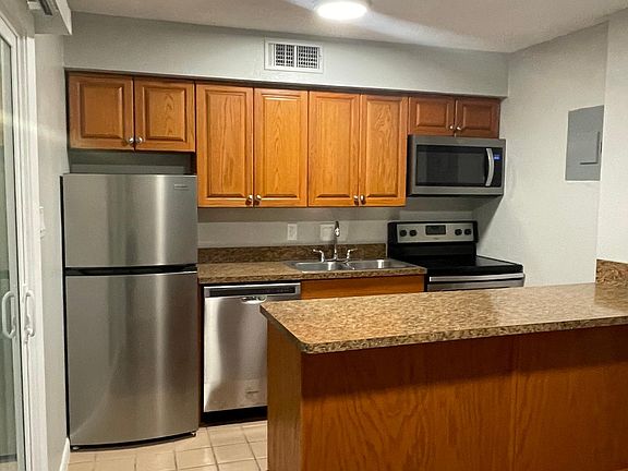 2nd image of 1200 Banister Ln APT 5