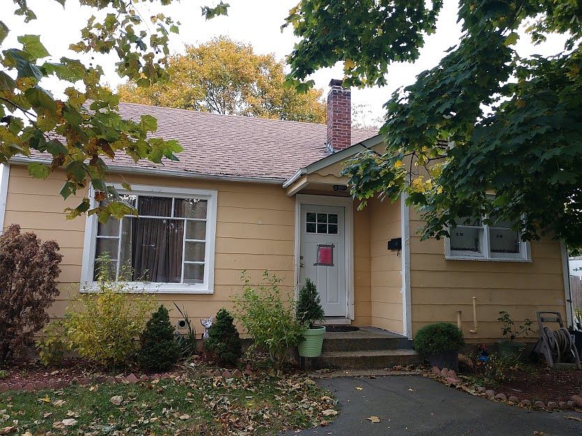 1st image of 63 Clifton Pl