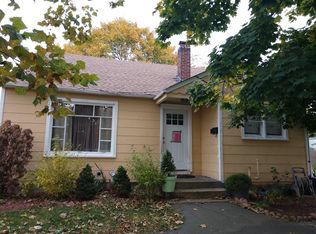 63 Clifton Pl, Port Jefferson Station, NY 11776