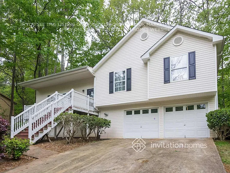 3669 N Hampton Dr NW — Photo 2