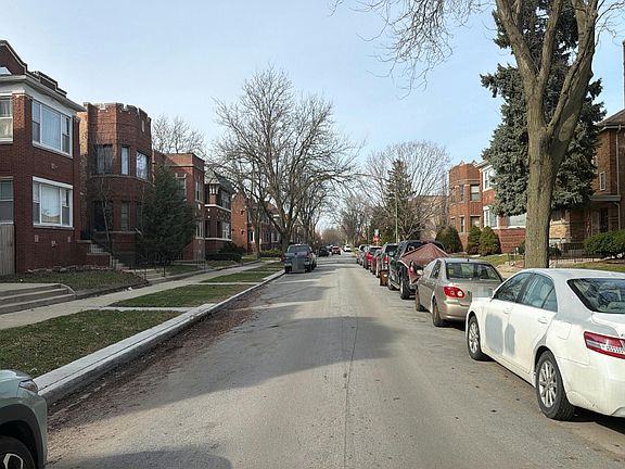 4th image of 8223 S Green St