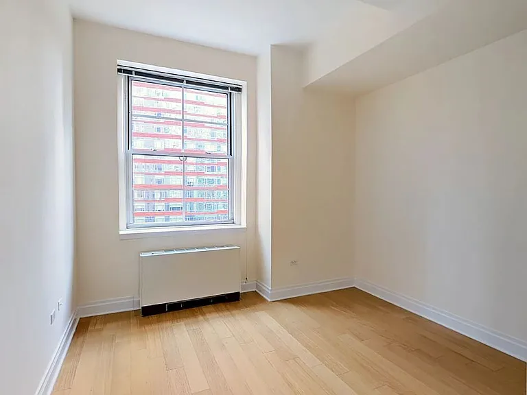 21 West St #10B — Photo 6