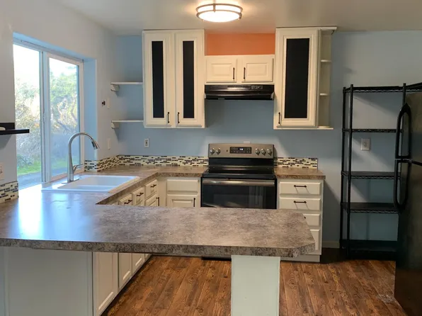 901 Mount Olympus Ave SE #C, Ocean Shores, WA 98569