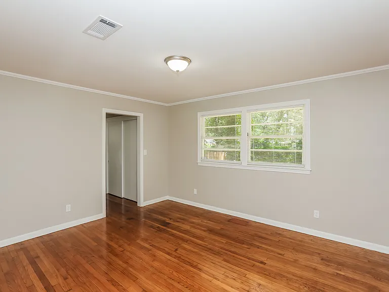 5538 Pine Lane Dr — Photo 15