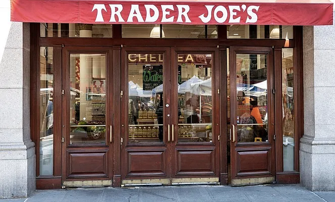 Rented by Douglas Elliman | media 19