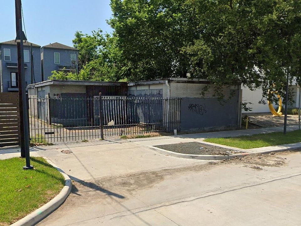2nd image of 2307 Caroline St