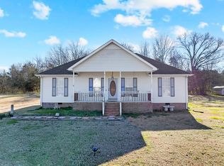 41 Volunteer Rd, Petersburg, TN 37144