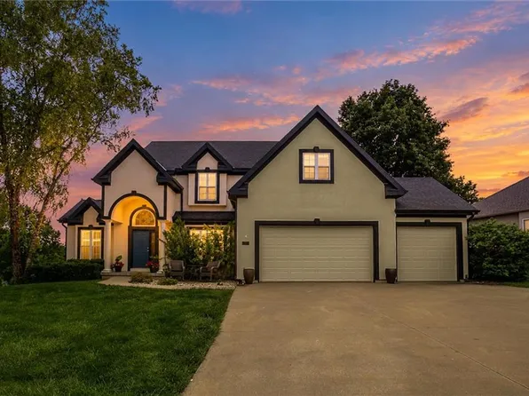 12670 Oak Harbor Dr, Platte City, MO 64079