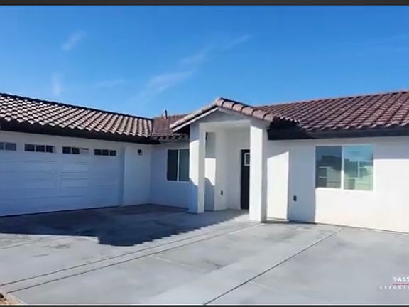 3rd image of 18220 Eucalyptus St