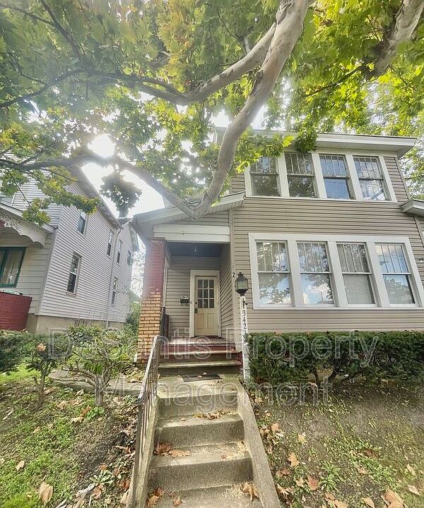 1st image of 3421 5th Ave