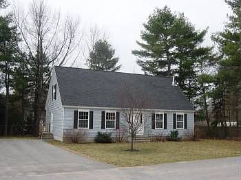 2nd image of 4 Willard Rd