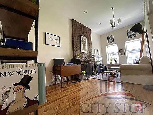 3rd image of 48 W 76th St #Penthouse A