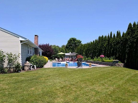3rd image of 80 Jernick Ln