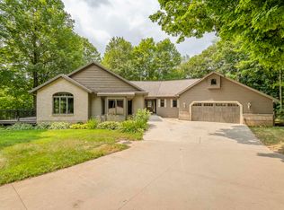 8047 Kraft Ave SE, Caledonia, MI 49316