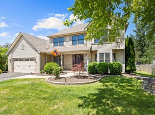 452 Windsor Dr, Oswego, IL 60543