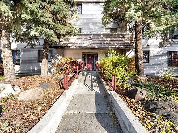 3rd image of 666 11th Ave APT 101