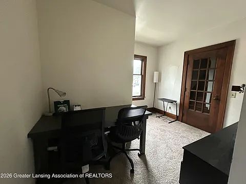 5th image of 556 N Hagadorn Rd