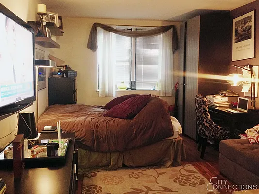 Rented by City Connections Realty | media 24